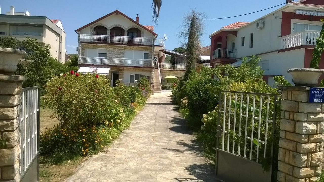 Apartment Michelle Bibinje Bagian luar foto