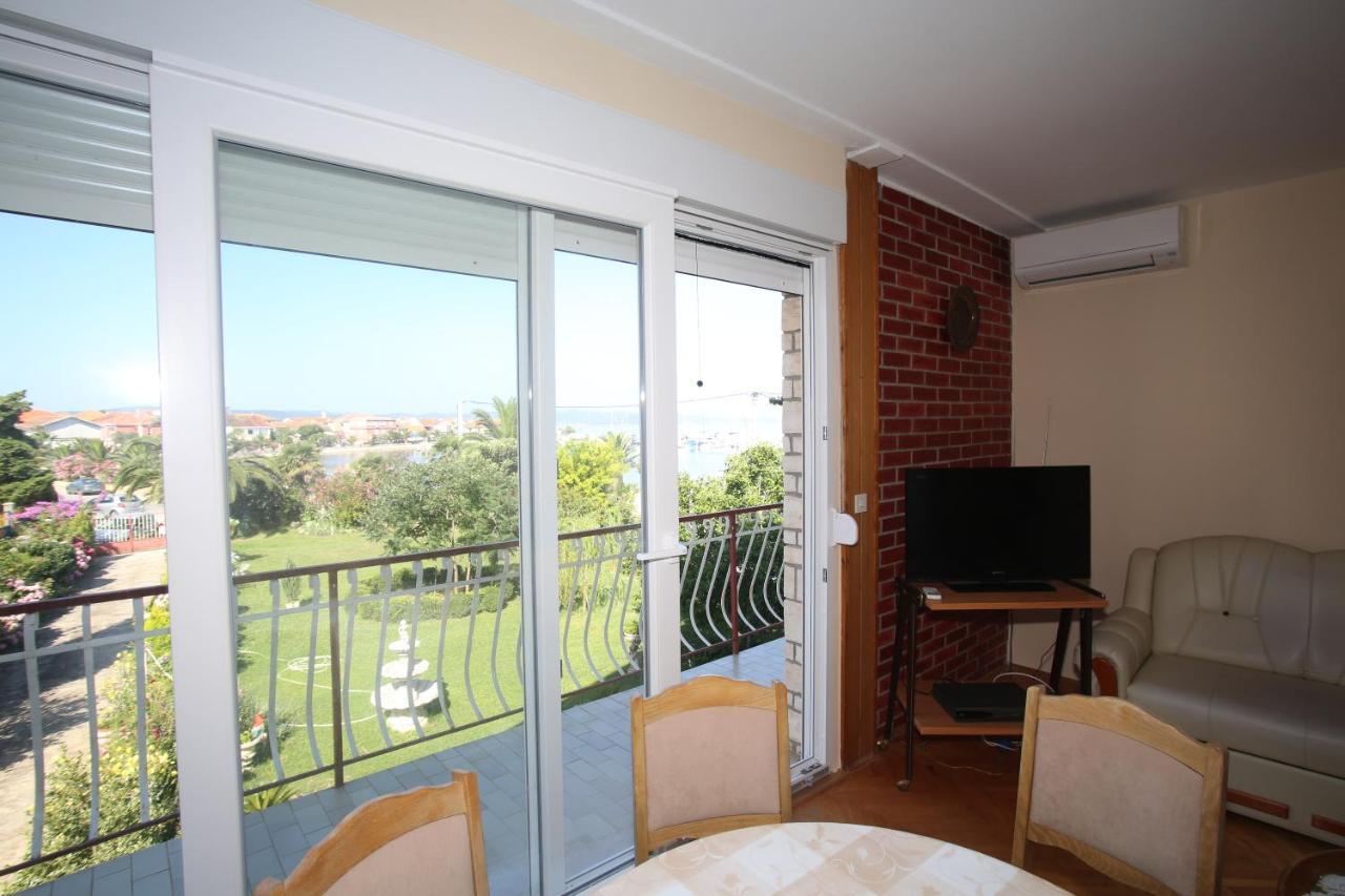 Apartment Michelle Bibinje Bagian luar foto